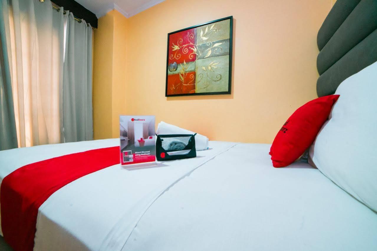 Reddoorz Plus @ Better Living Paranaque Paranaque City Exterior photo